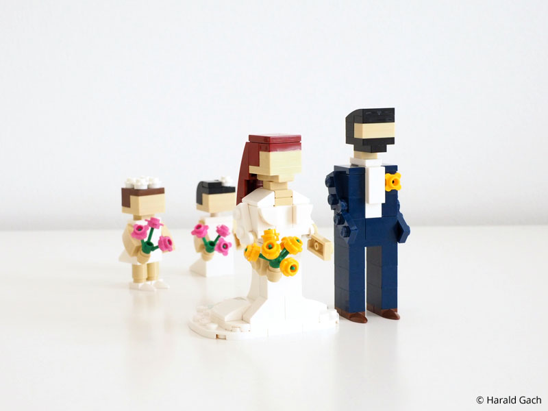 Brautpaar mit Flowergirls