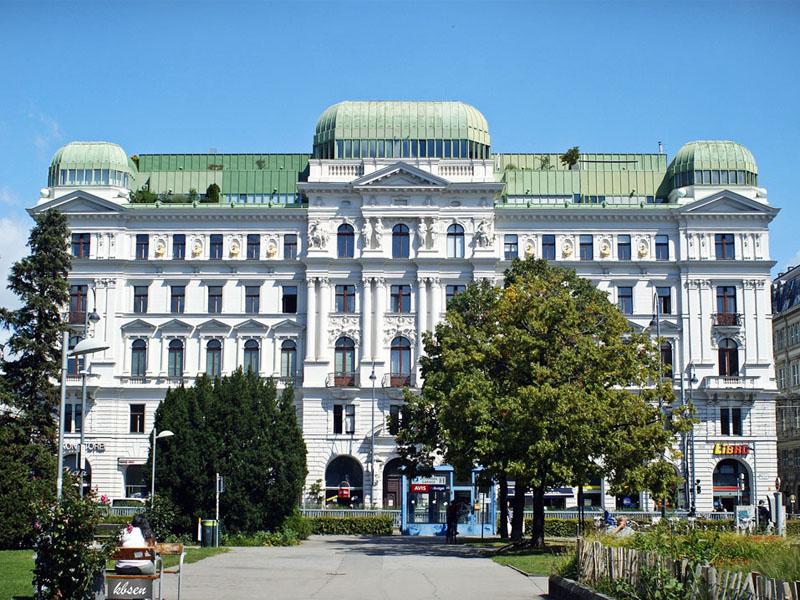 Maria Theresien-Hof, Wien
